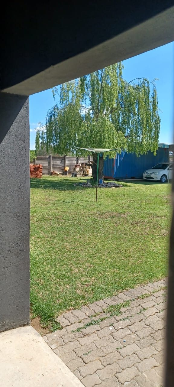 2 Bedroom Property for Sale in Matlakeng Free State